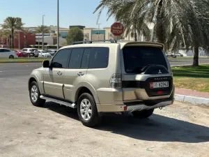 2017 Mitsubishi Pajero GLS
