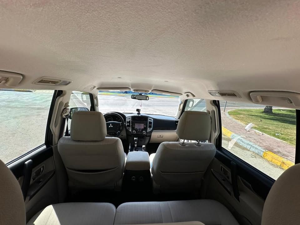 2017 Mitsubishi Pajero GLS