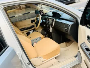 2010 نيسان اكس تريل SL