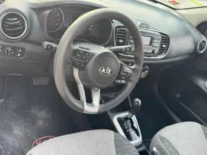 2021 Kia Pegas Standard