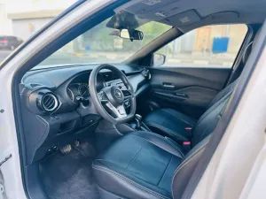 2017 Nissan KICKS S