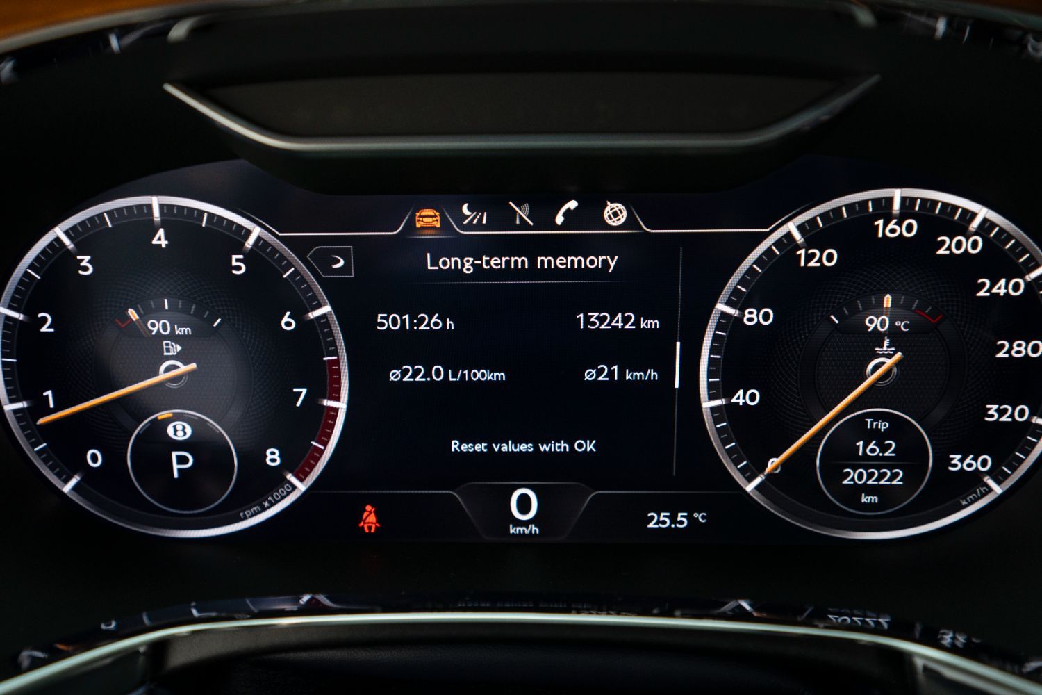 2021 بنتلي كونتيننتال GT V8