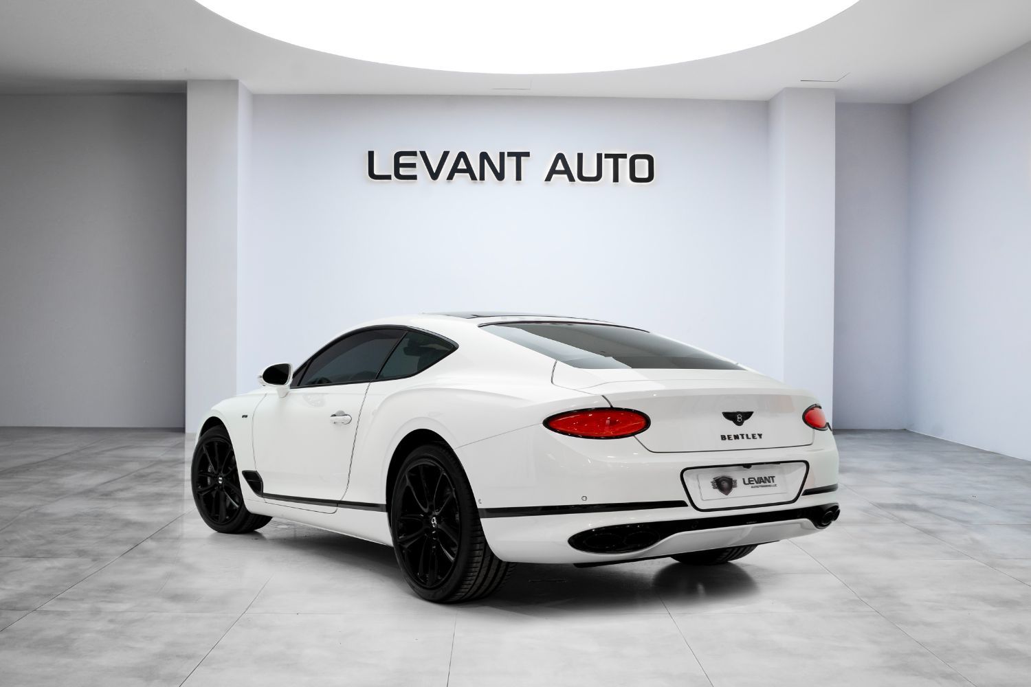 2021 بنتلي كونتيننتال GT V8
