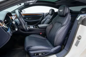 2021 بنتلي كونتيننتال GT V8