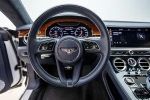 2021 بنتلي كونتيننتال GT V8