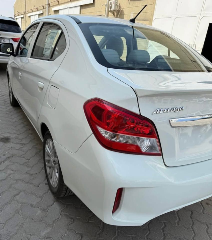 2021 Mitsubishi Attrage GLX