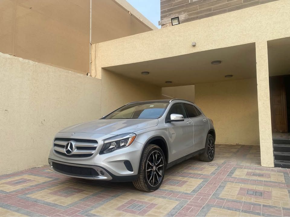 2016 مرسيدس-بنز GLA - جي ال اي GLA250