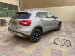 2016 مرسيدس-بنز GLA - جي ال اي GLA250