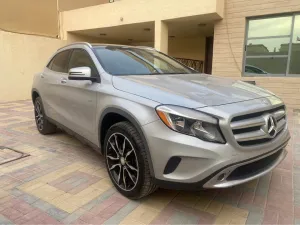 2016 مرسيدس-بنز GLA - جي ال اي GLA250