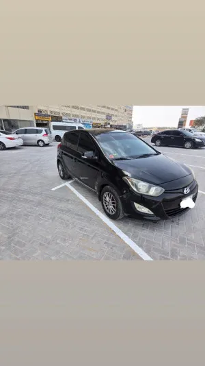 2015 هيونداي آي٢٠ Premium