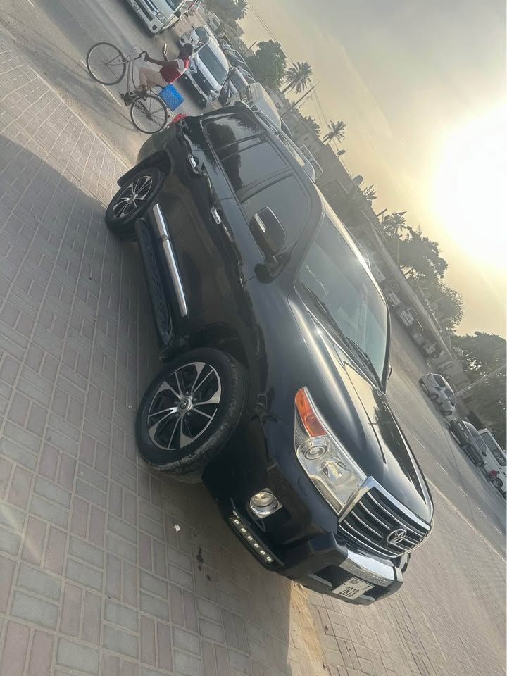 2015 تويوتا لاند كروزر GX