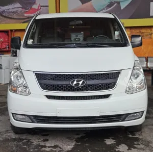 2010 Hyundai H1 Executive