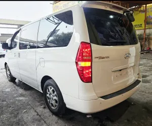 2010 Hyundai H1 Executive