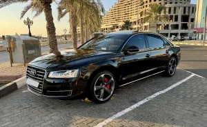 2015 اودي آي ٨ L