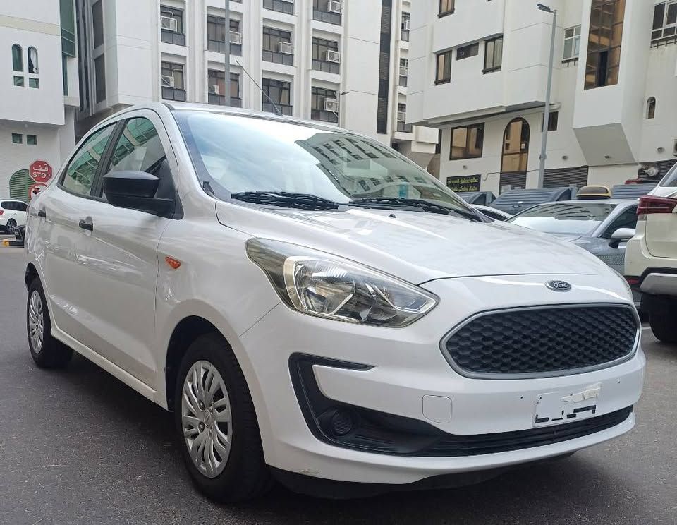 2019 فورد فيجو Titanium