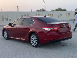 2019 تويوتا كامري LE
