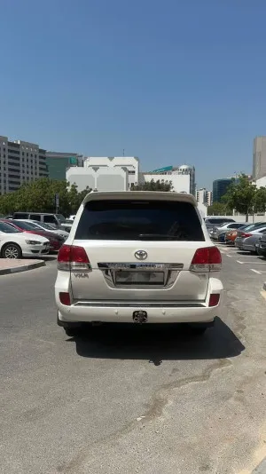 2011 تويوتا لاند كروزر GR