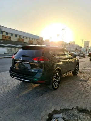 2018 نيسان روج SL