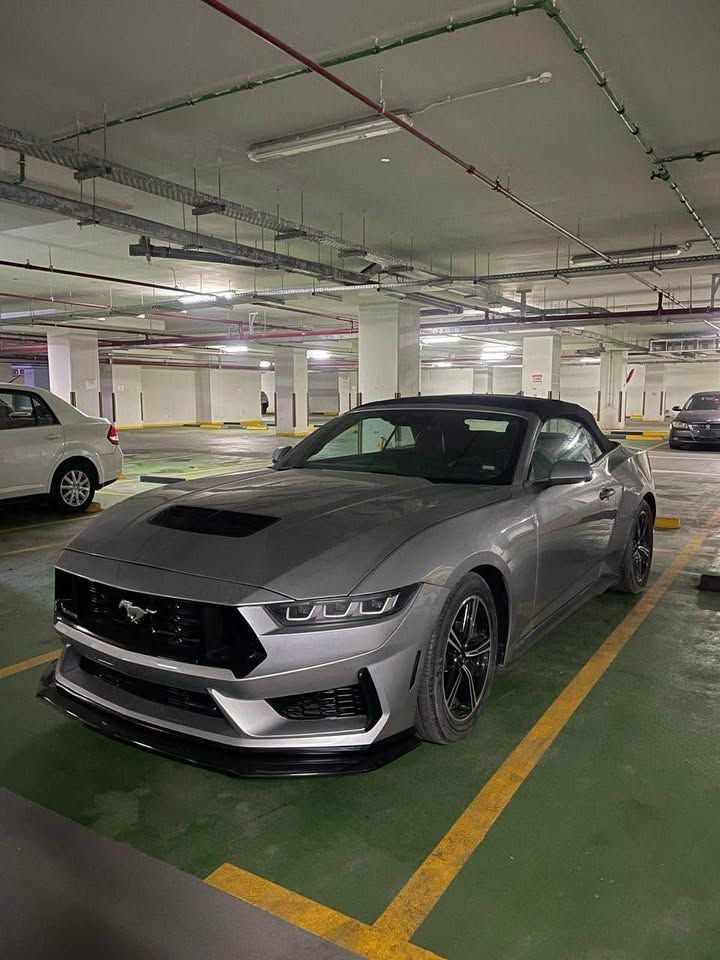2024 فورد موستانج GT Premium Convertible