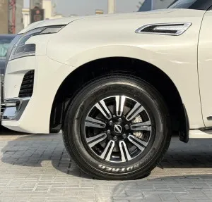 2024 نيسان باترول LE TITANIUM