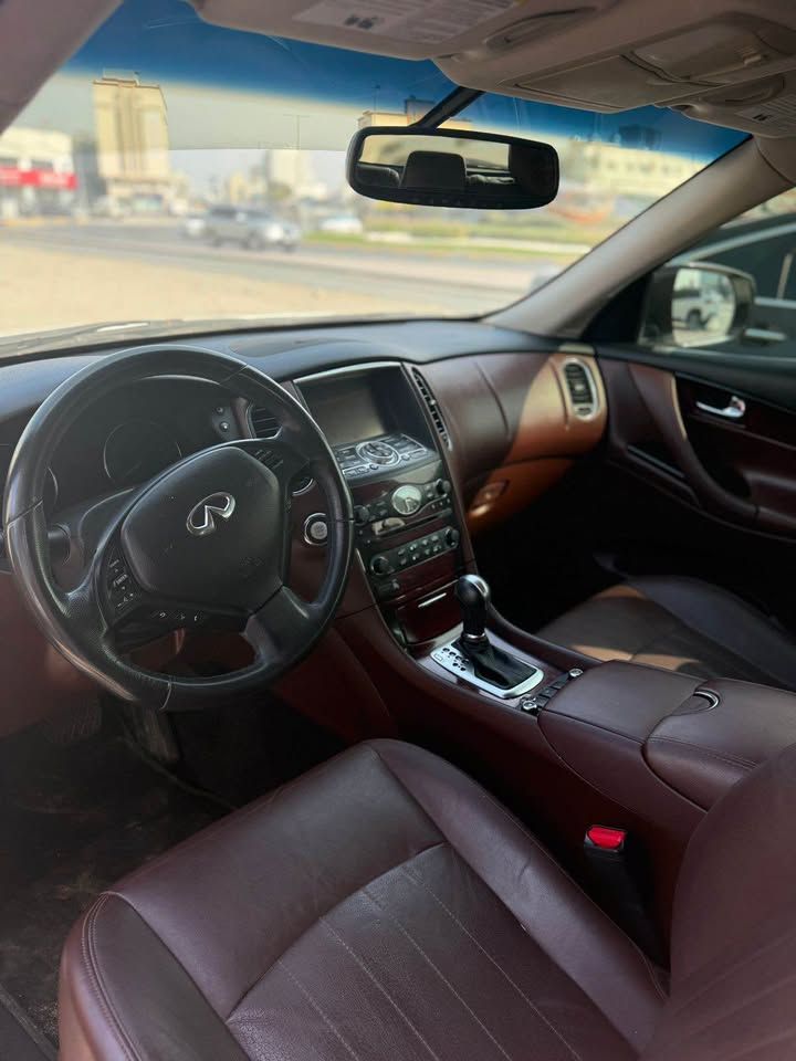 2017 Infiniti QX50 LUXE