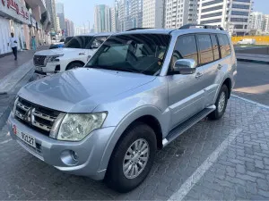 2012 Mitsubishi Pajero GLS