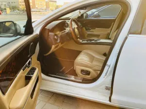 2015 جاكوار الفئة - اكس Classic Plus