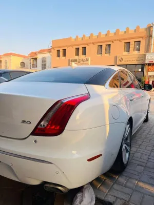 2015 جاكوار الفئة - اكس Classic Plus