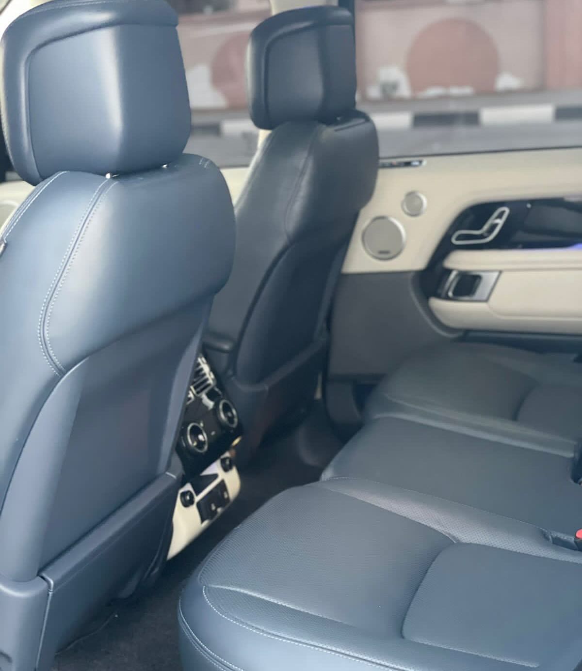 2019 لاند روفر رينج روفر HSE