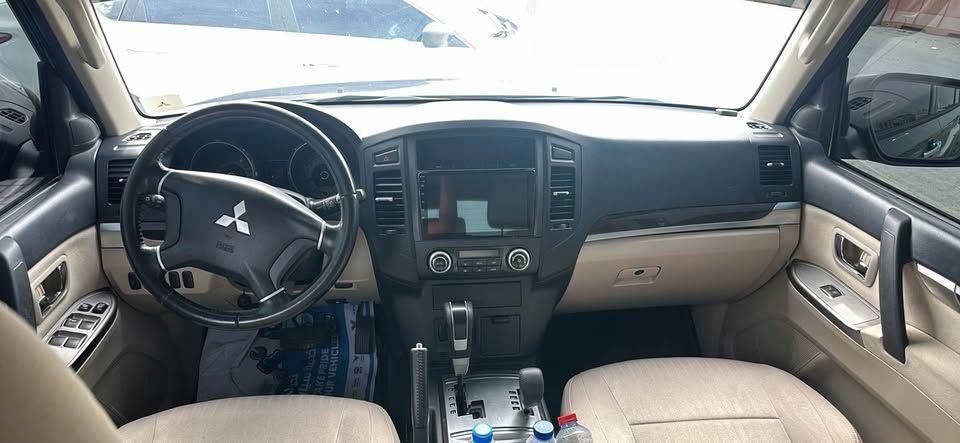 2013 Mitsubishi Pajero GLS