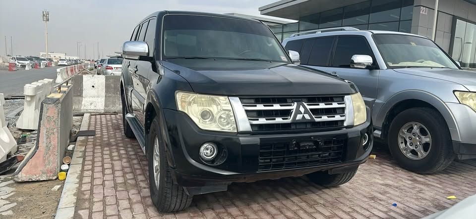 2013 Mitsubishi Pajero GLS