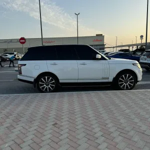2014 Land Rover Range Rover LE