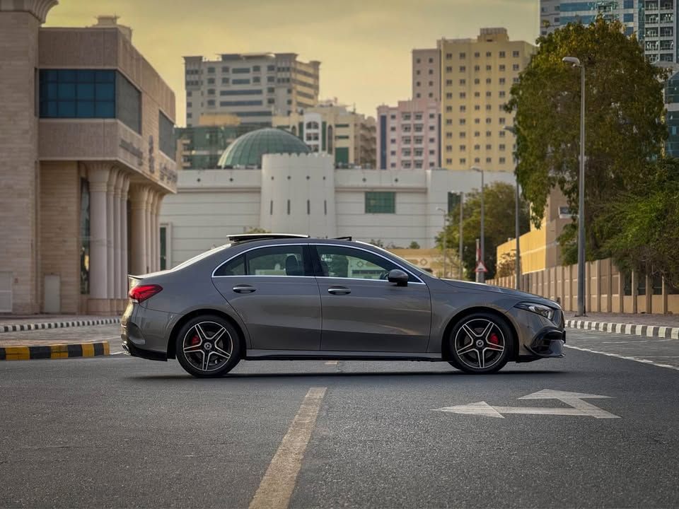 2020 مرسيدس-بنز الفئة - A A220 Sedan