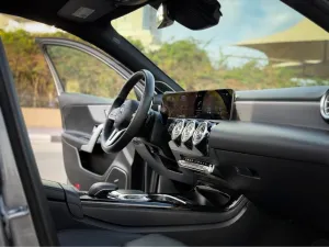 2020 مرسيدس-بنز الفئة - A A220 Sedan