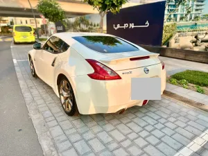 2015 نيسان ٣٧٠Z Sport Tech