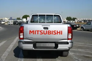 2025 ميتسوبيشي أل٢٠٠ double-cab