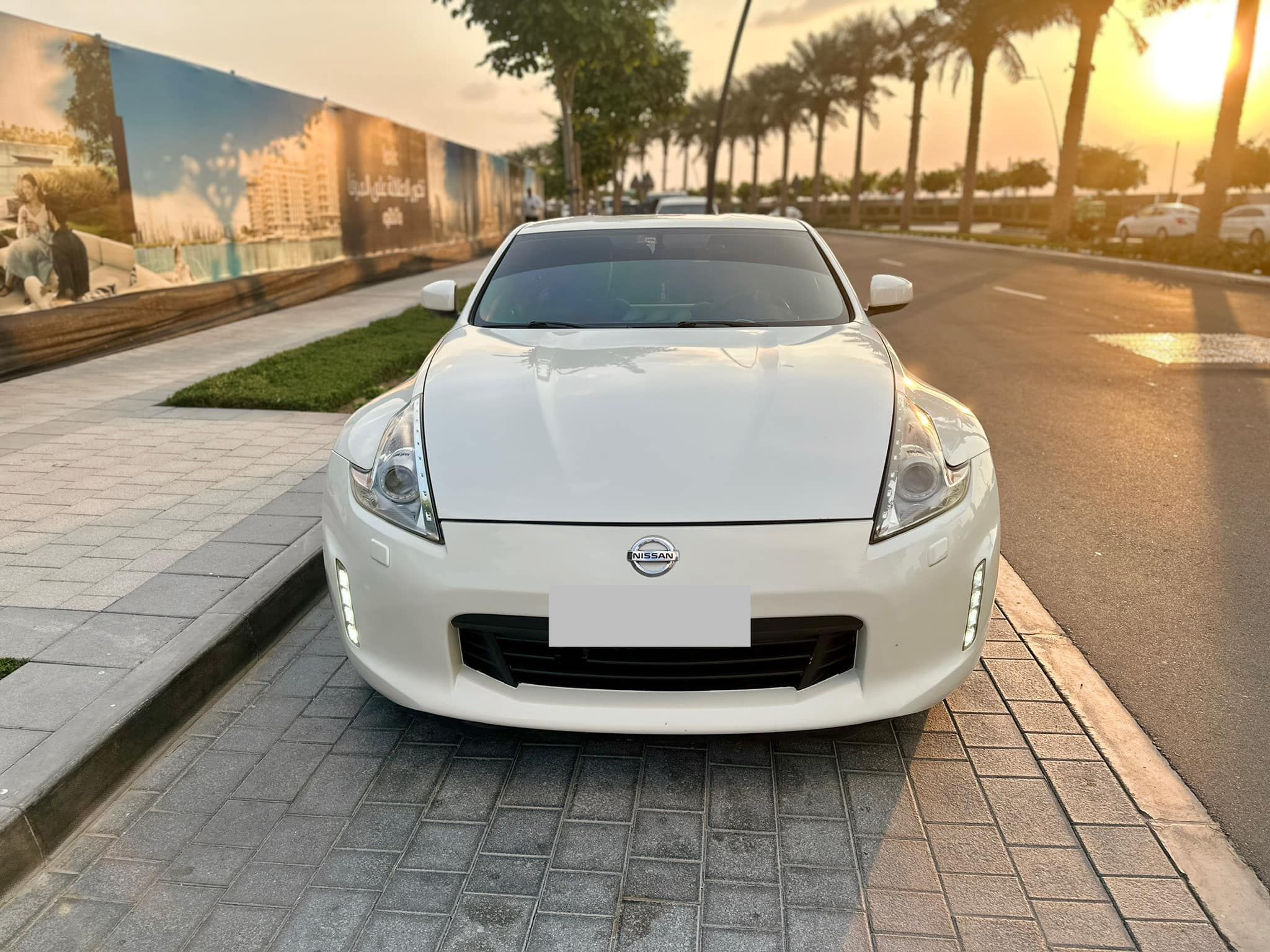 2015 نيسان ٣٧٠Z Sport Tech