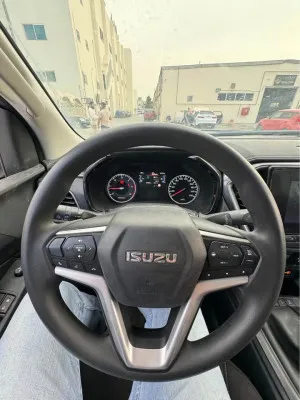 2022 ايسوزو دي ماكس