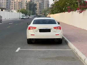 2016 مازيراتي جيبلي ١ GranSport