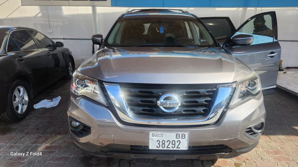 2017 نيسان باثفايندر XE