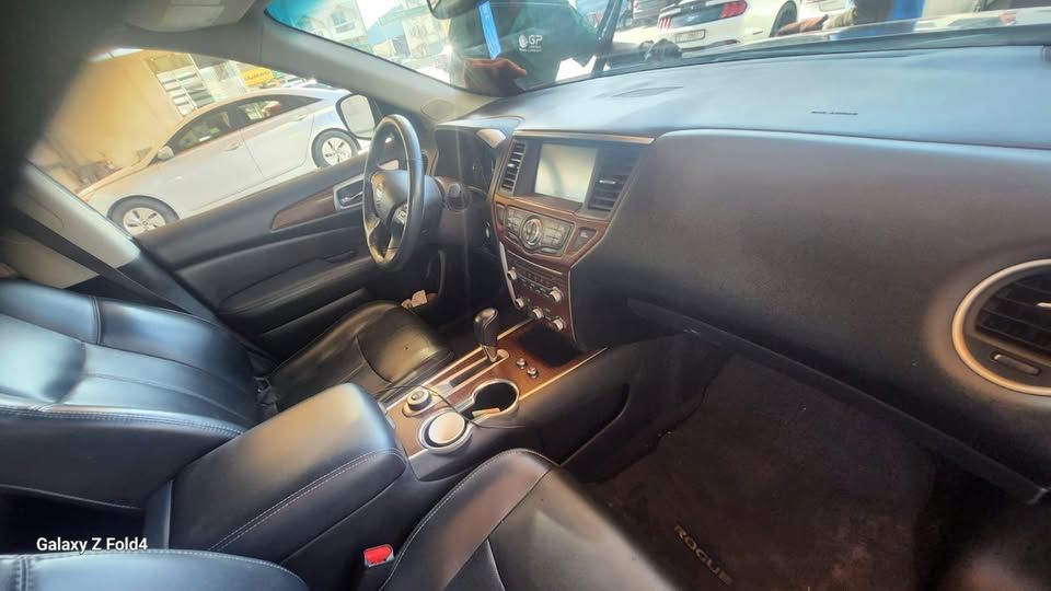 2017 نيسان باثفايندر XE