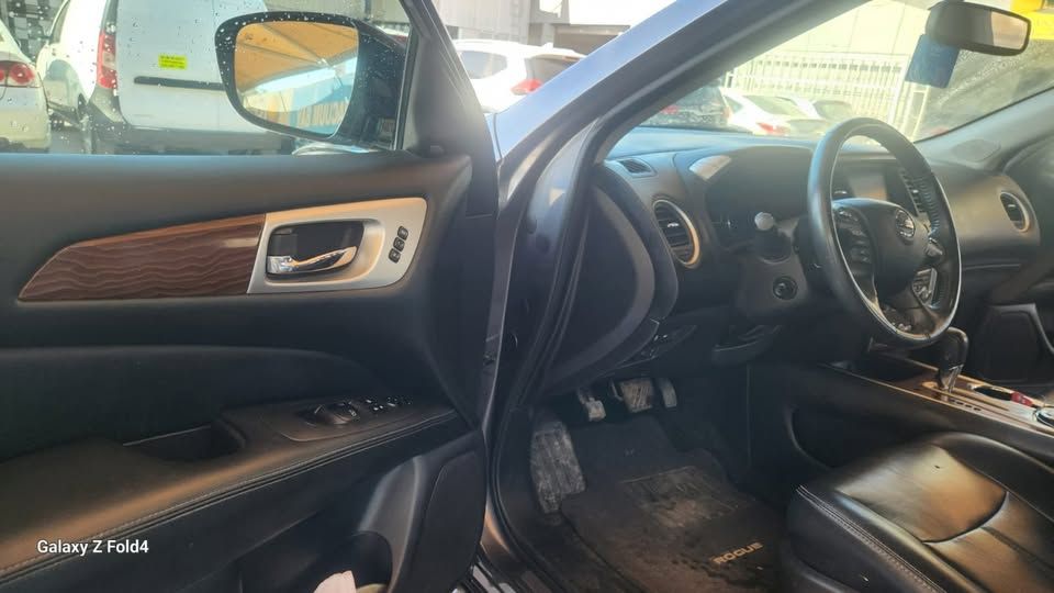 2017 نيسان باثفايندر XE