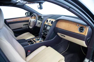 2015 بنتلي فلاينج سبير V8