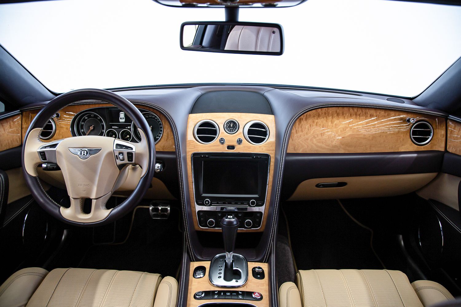 2015 بنتلي فلاينج سبير V8