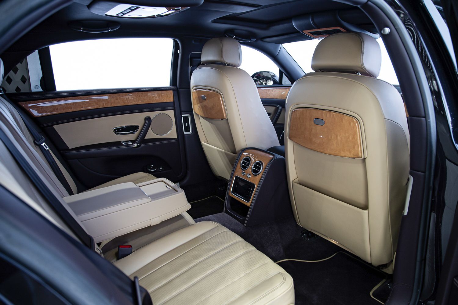 2015 بنتلي فلاينج سبير V8