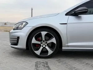 2014 فولجس فاجن جولف GTI