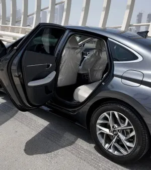 2022 هيونداي سوناتا SE