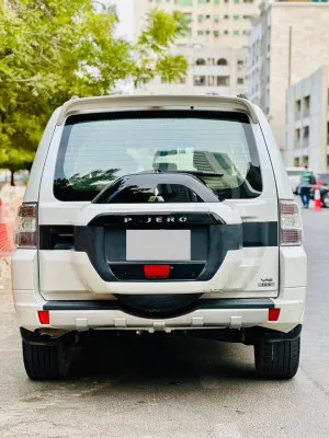 2017 Mitsubishi Pajero GLS