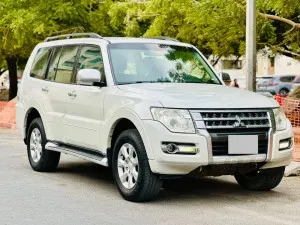 2017 Mitsubishi Pajero GLS