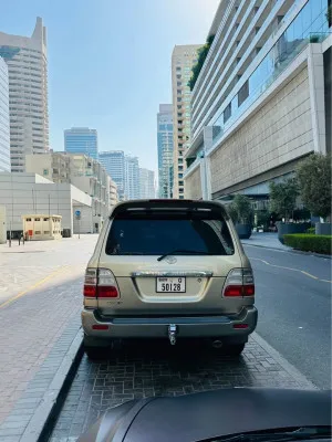 2004 تويوتا لاند كروزر 300 Sahara ZX